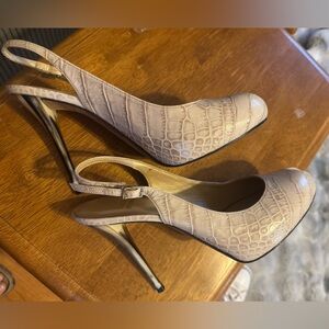 Stuart Weitzman Croc-Embossed Slingback Heels in Light Beige